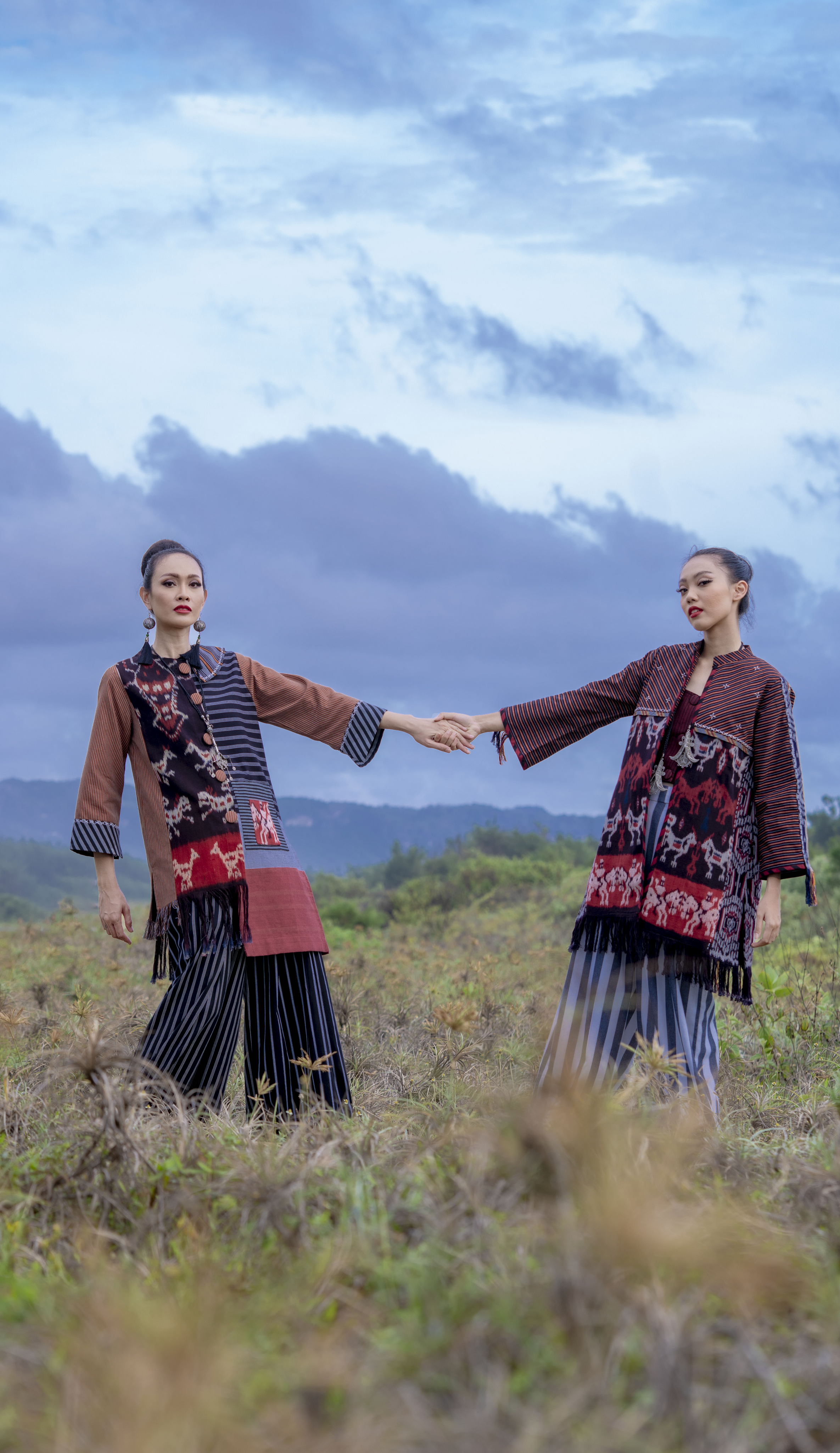 Outer Standard Sumba by Essy Masita