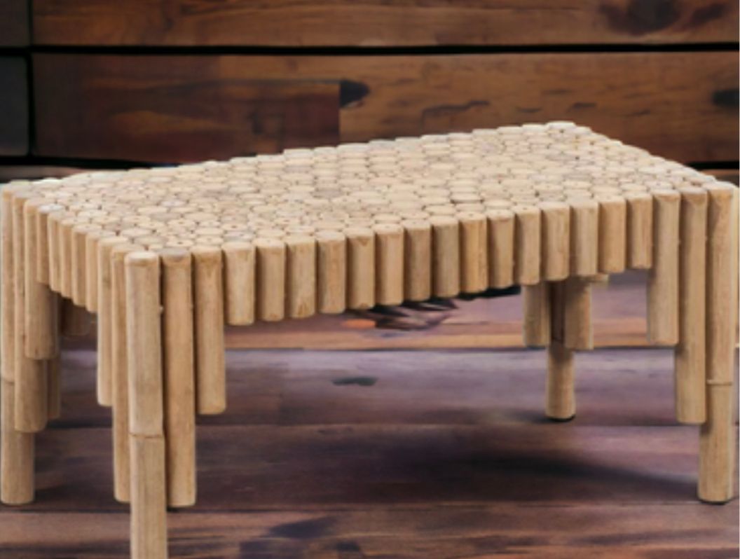 Bamboo Table by Apmikimdo