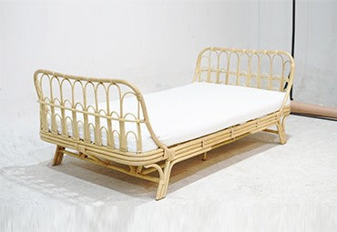 Daybed Rattan by Malinau - Sarinah