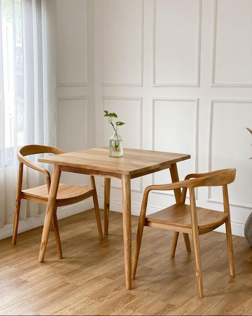 Raka Dining Set by Woodsluck